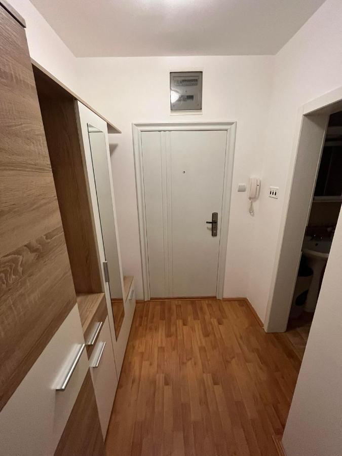 Apartman Bondi 2 คลาโดโว ภายนอก รูปภาพ